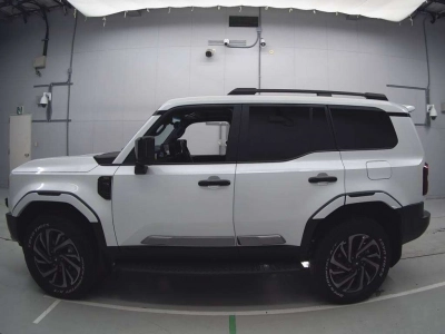 TOYOTA LAND CRUISER 250