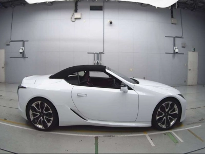 LEXUS LC