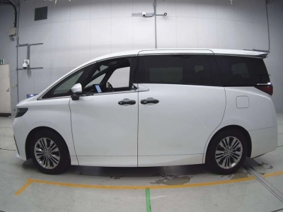 TOYOTA ALPHARD HYBRID