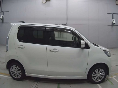 SUZUKI WAGON R STINGRAY
