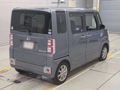 DAIHATSU WAKE