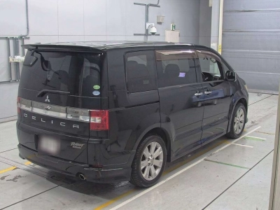 MITSUBISHI DELICA D:5