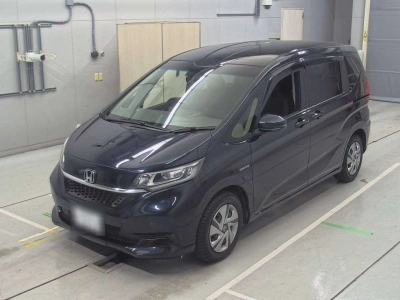 HONDA FREED HYBRID