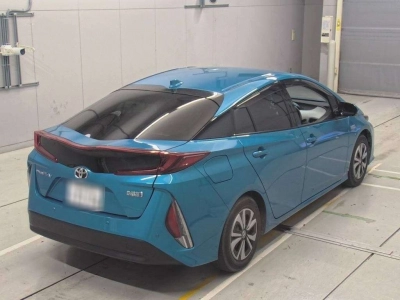 TOYOTA PRIUS PHV