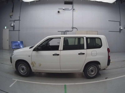 TOYOTA SUCCEED WAGON