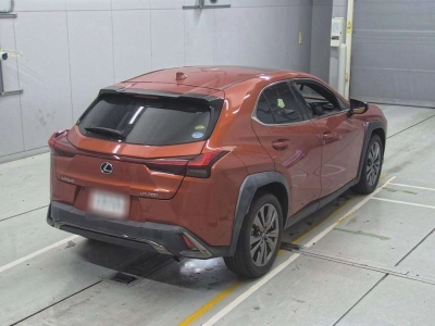 LEXUS UX