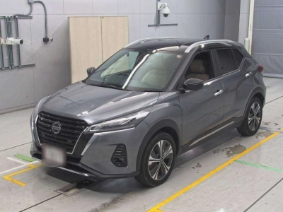 NISSAN KICKS