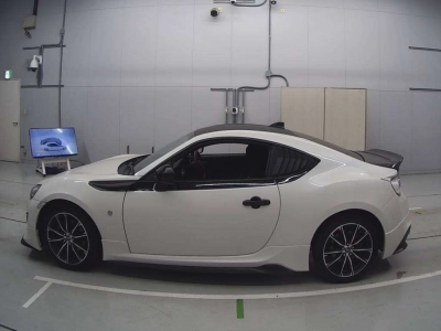 TOYOTA 86