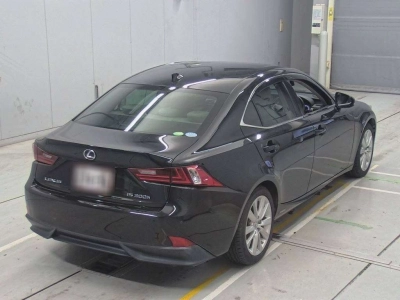 LEXUS IS
