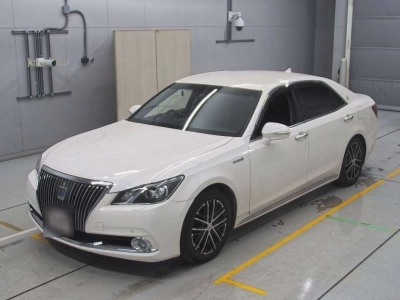 TOYOTA CROWN MAJESTA
