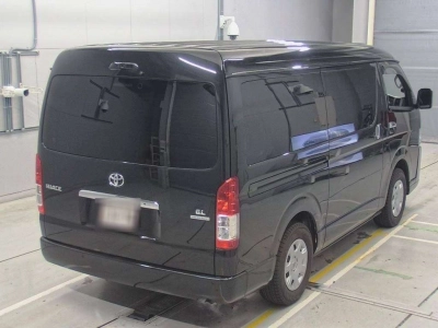 TOYOTA HIACE WAGON