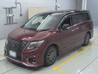 NISSAN ELGRAND