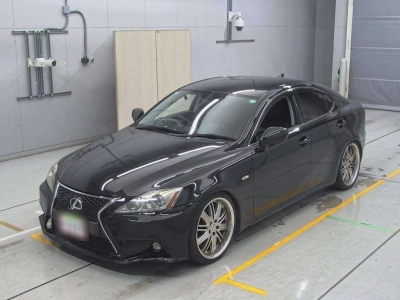 LEXUS IS