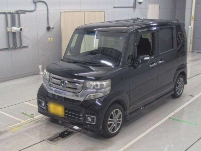 HONDA N BOX CUSTOM