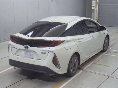 TOYOTA PRIUS PHV