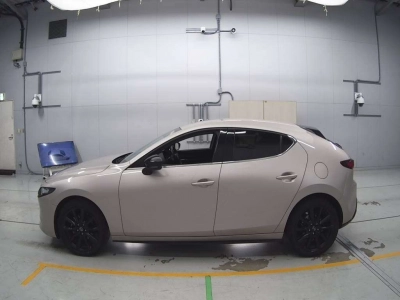 MAZDA MAZDA3 FASTBACK