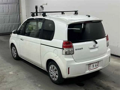 TOYOTA SPADE