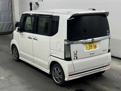 HONDA N BOX CUSTOM