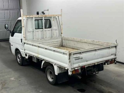 NISSAN VANETTE TRUCK