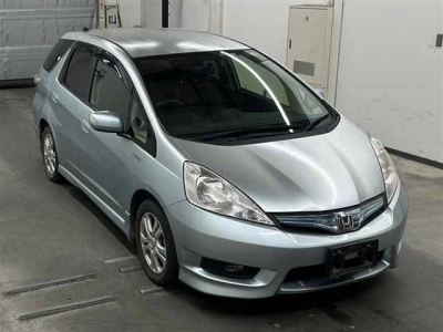 HONDA FIT SHUTTLE HYBRID