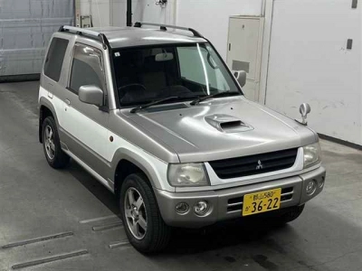 MITSUBISHI PAJERO MINI