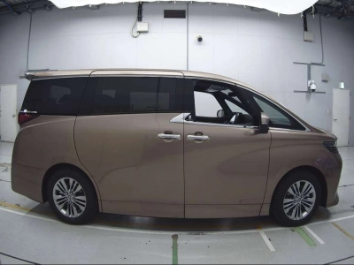 TOYOTA ALPHARD HYBRID