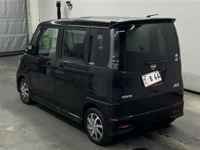 NISSAN ROOX