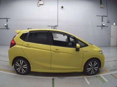HONDA FIT HYBRID