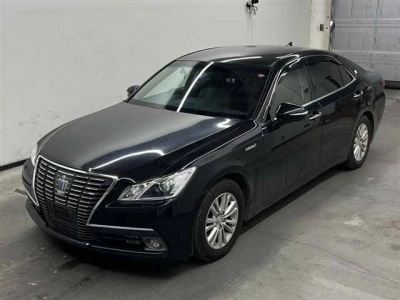 TOYOTA CROWN HYBRID