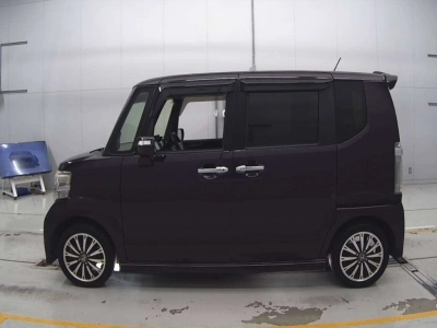 HONDA N BOX CUSTOM