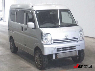 NISSAN NV100 CLIPPER