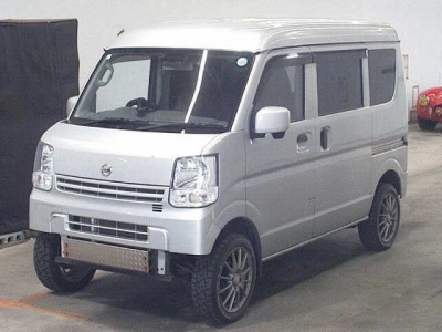 NISSAN NV100 CLIPPER