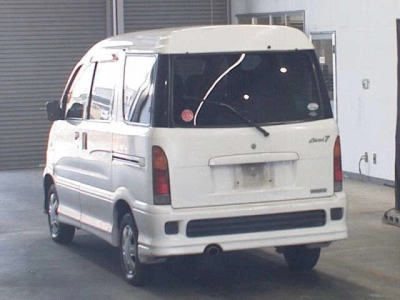 DAIHATSU ATRAI 7