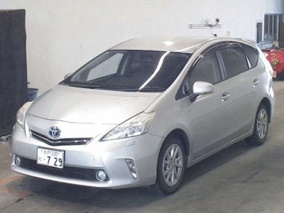 TOYOTA PRIUS ALPHA