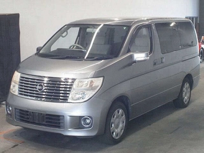 NISSAN ELGRAND