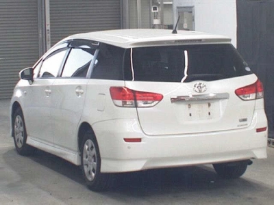 TOYOTA WISH