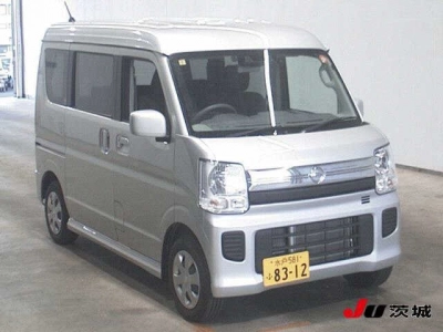 NISSAN NV100 CLIPPER RIO