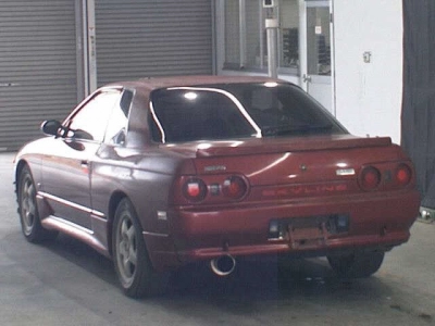 NISSAN SKYLINE