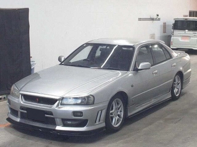 NISSAN SKYLINE