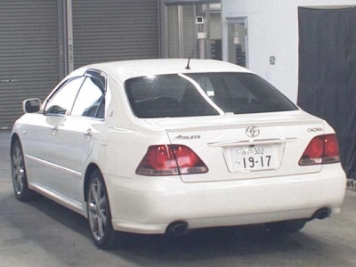 TOYOTA CROWN