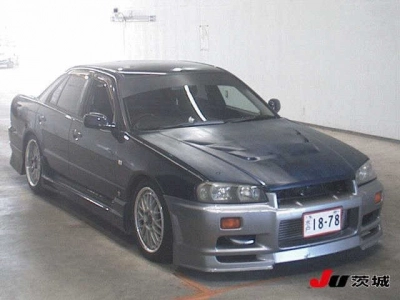 NISSAN SKYLINE