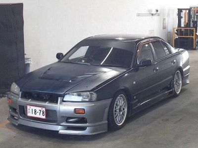 NISSAN SKYLINE