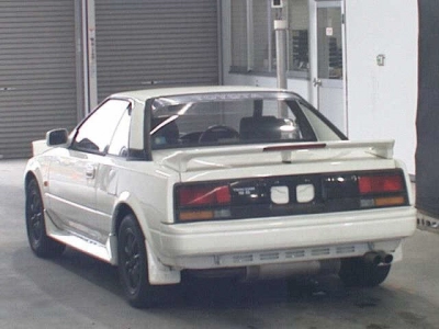 TOYOTA MR2