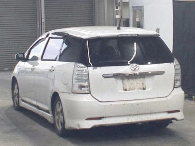 TOYOTA WISH