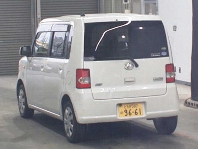 DAIHATSU MOVE CONTE