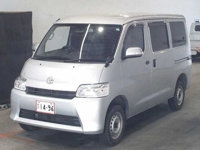 TOYOTA TOWN ACE VAN