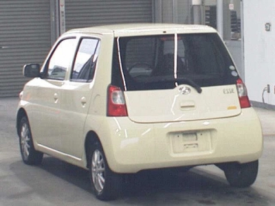 DAIHATSU ESSE