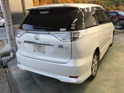 TOYOTA ESTIMA HYBRID