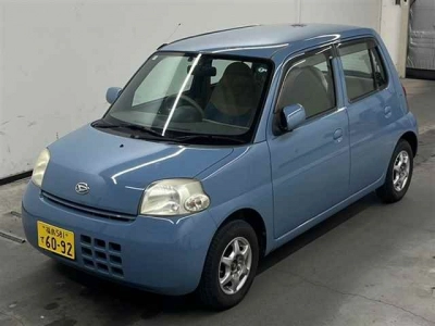 DAIHATSU ESSE