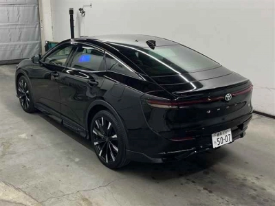 TOYOTA CROWN CROSSOVER